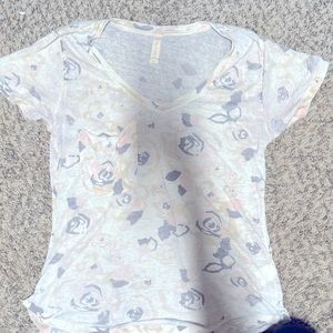 Light rose t-shirt size M